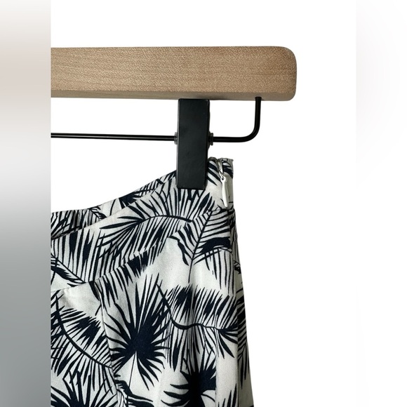 Lulus Palm Print Matching Set Crop Top and Maxi Skirt Black White Size Small - Picture 5 of 15